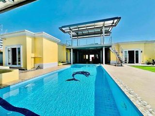 Villa zur Miete und zum Kauf mit 4 Zimmer in Bang Lamung, Chonburi