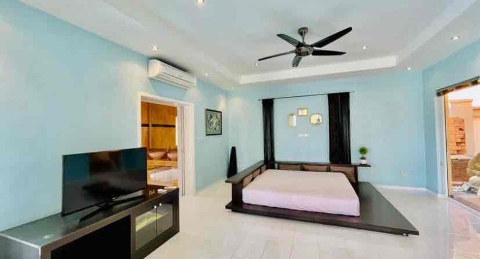 Villa zur Miete und zum Kauf mit 4 Zimmer in Bang Lamung, Chonburi