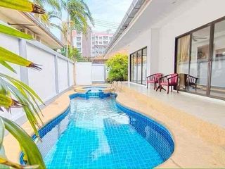 Villa zur Miete und zum Kauf mit 3 Zimmer in Bang Lamung, Chonburi