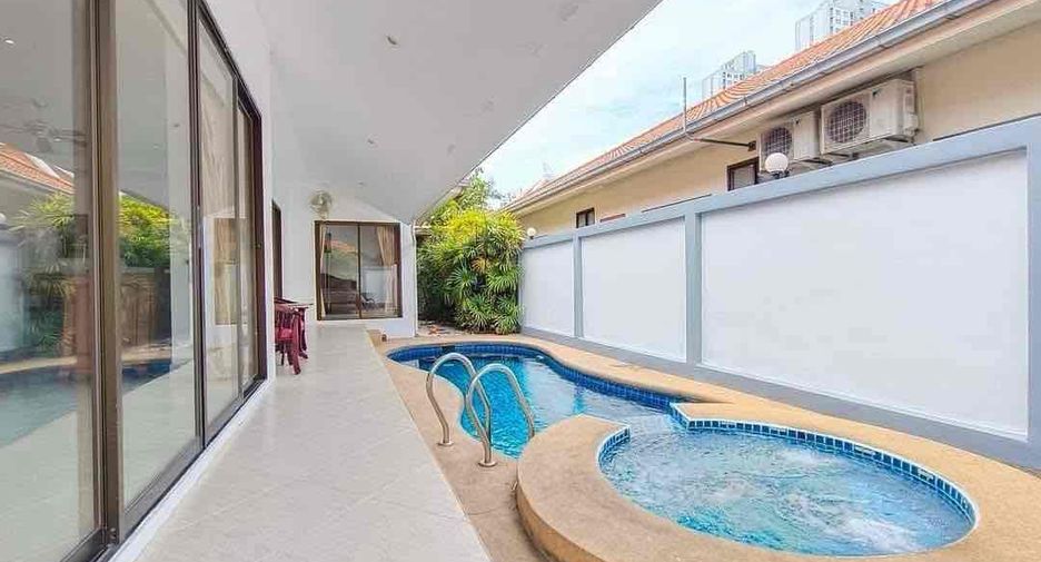 À louer et à vendre 3 chambres villa à Bang Lamung, Chonburi