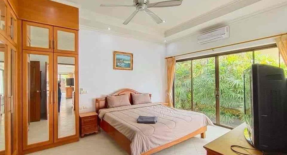 À louer et à vendre 3 chambres villa à Bang Lamung, Chonburi