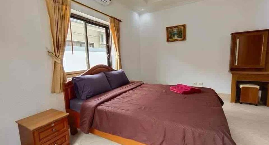 À louer et à vendre 3 chambres villa à Bang Lamung, Chonburi