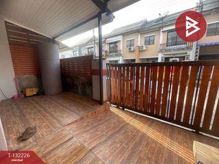 Casa adosada en venta de 3 habitaciones en Khlong Luang, Pathum Thani