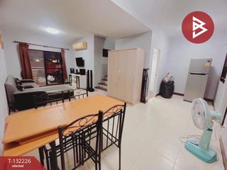 Casa adosada en venta de 3 habitaciones en Khlong Luang, Pathum Thani