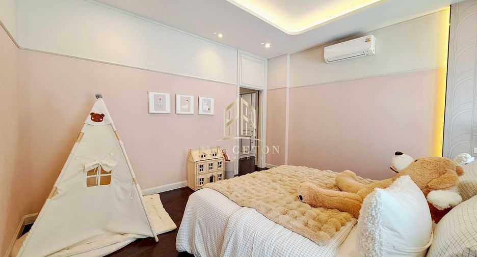 For sale 5 bedrooms house in Bang Phli, Samut Prakan