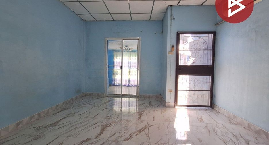For sale 2 bedrooms townhouse in Mueang Samut Prakan, Samut Prakan