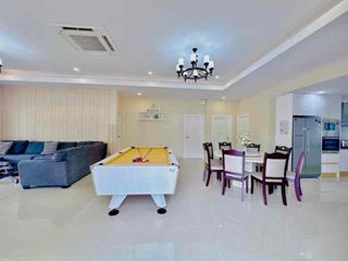 For rent and for sale 4 bedrooms villa in Bang Lamung, Chonburi