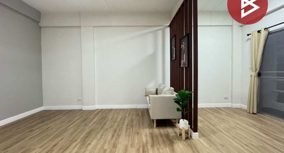 Wohnung zum Kauf mit 1 Zimmer in Bang Sao Thong, Samut Prakan
