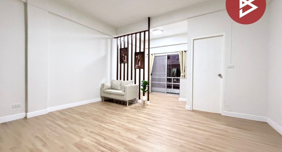 Wohnung zum Kauf mit 1 Zimmer in Bang Sao Thong, Samut Prakan