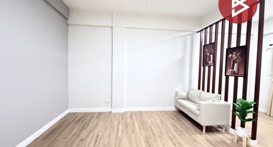 Wohnung zum Kauf mit 1 Zimmer in Bang Sao Thong, Samut Prakan