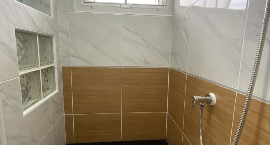 For sale 3 bedrooms house in Bang Khen, Bangkok