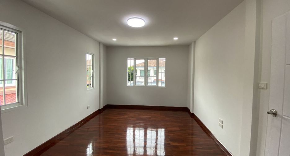 For sale 3 bedrooms house in Bang Khen, Bangkok