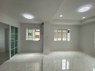 For sale 3 bedrooms house in Bang Khen, Bangkok