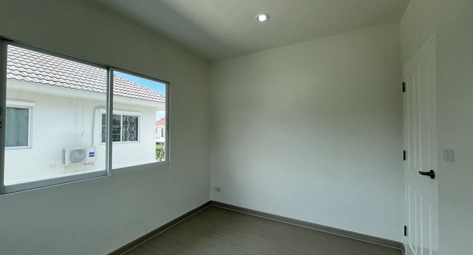 For sale 3 bedrooms house in Min Buri, Bangkok