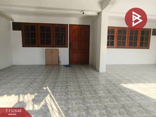 For sale 4 bedrooms townhouse in Phra Pradaeng, Samut Prakan