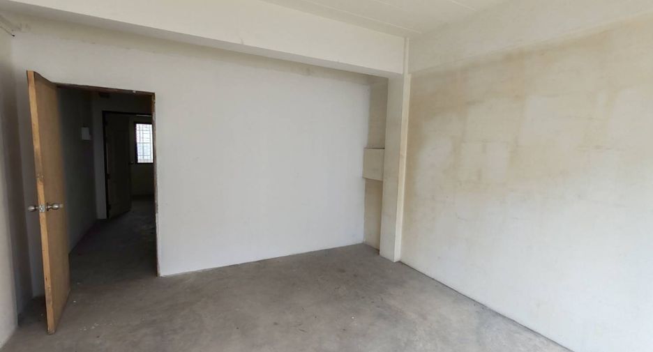 Local comercial en venta de 5 habitaciones en Krathum Baen, Samut Sakhon