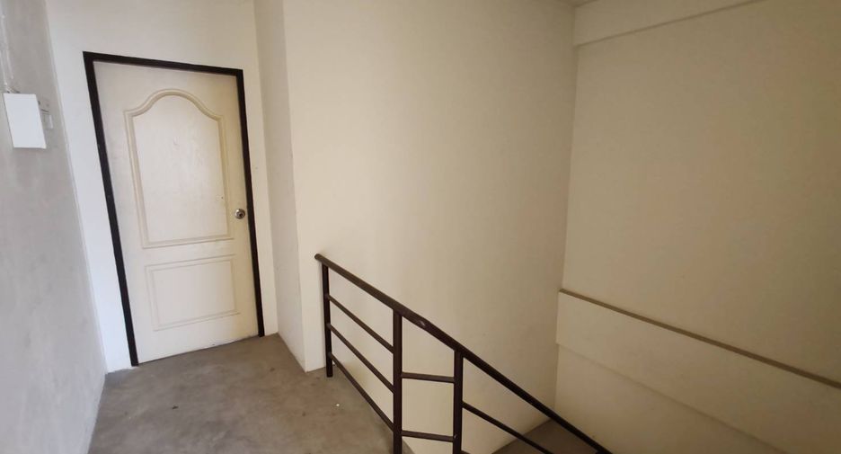 Local comercial en venta de 5 habitaciones en Krathum Baen, Samut Sakhon