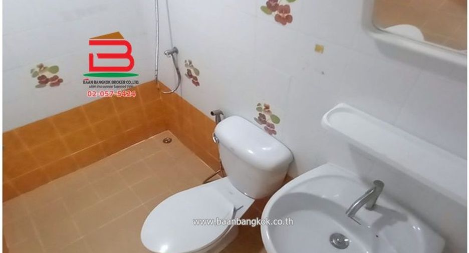 For sale 2 bedrooms house in Nong Chok, Bangkok