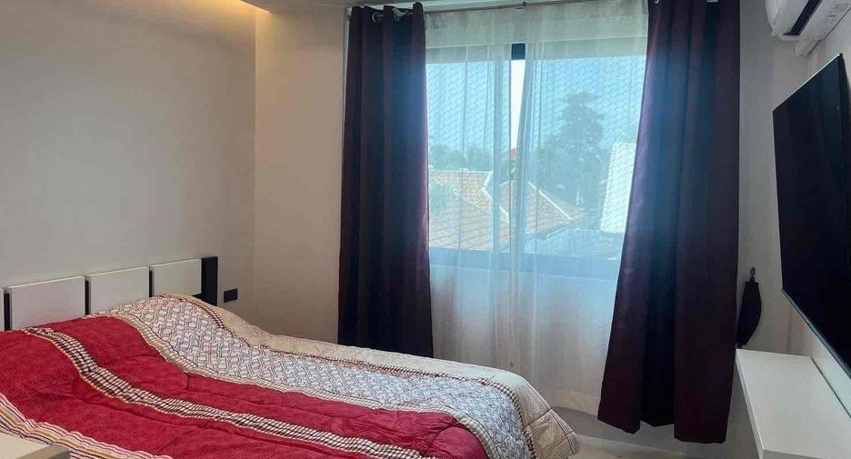 À louer 3 chambres villa à Bang Lamung, Chonburi