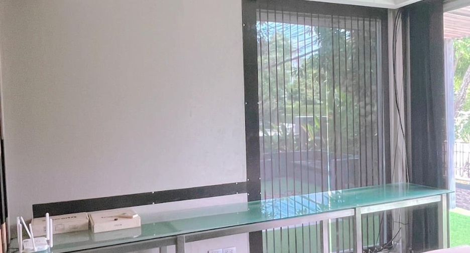 For sale 4 bedrooms house in Prawet, Bangkok