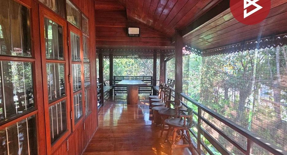 For sale 5 bedrooms house in Mueang Samut Sakhon, Samut Sakhon
