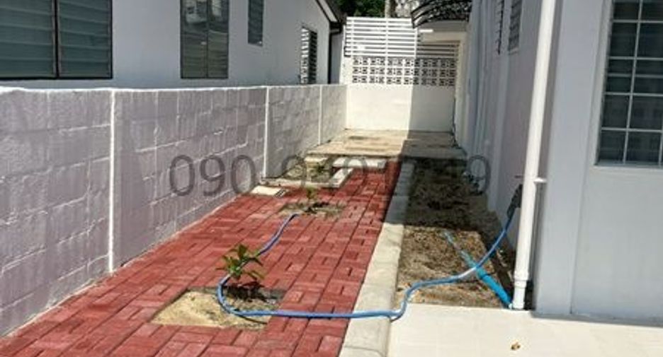 For rent 2 bedrooms townhouse in Bueng Kum, Bangkok
