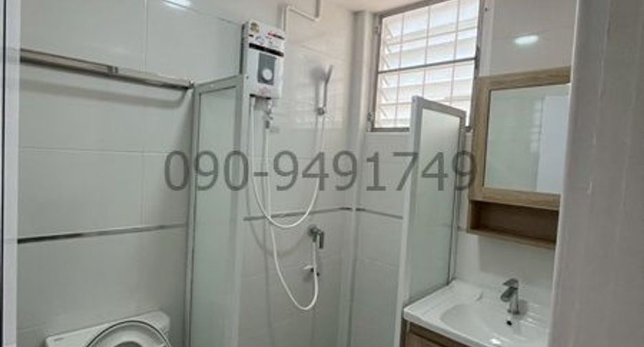 For rent 2 bedrooms townhouse in Bueng Kum, Bangkok