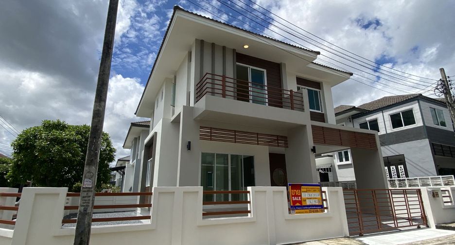 Casa en venta de 3 habitaciones en Lat Krabang, Bangkok