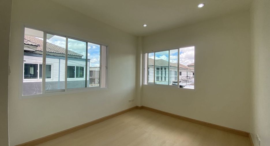 Casa en venta de 3 habitaciones en Lat Krabang, Bangkok