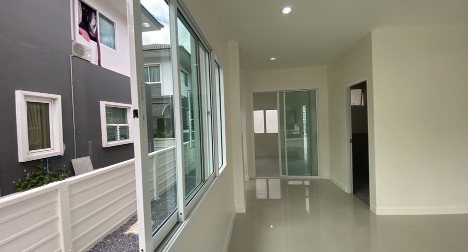 Casa en venta de 3 habitaciones en Lat Krabang, Bangkok