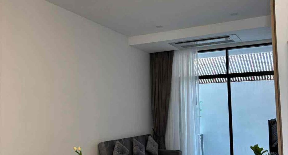 For rent 3 bedrooms villa in Bang Lamung, Chonburi