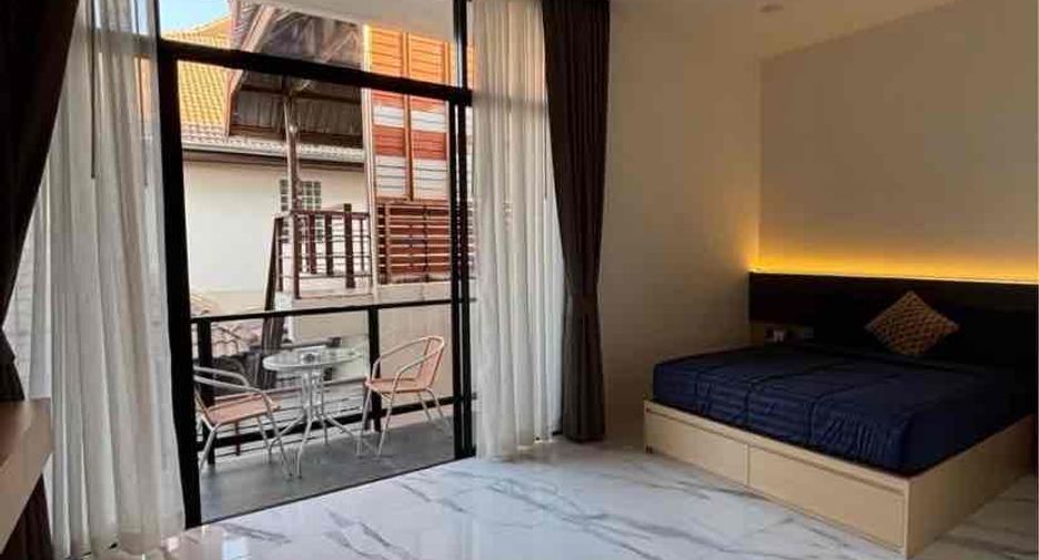 For rent 3 bedrooms villa in Bang Lamung, Chonburi