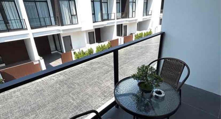 For rent 3 bedrooms villa in Bang Lamung, Chonburi