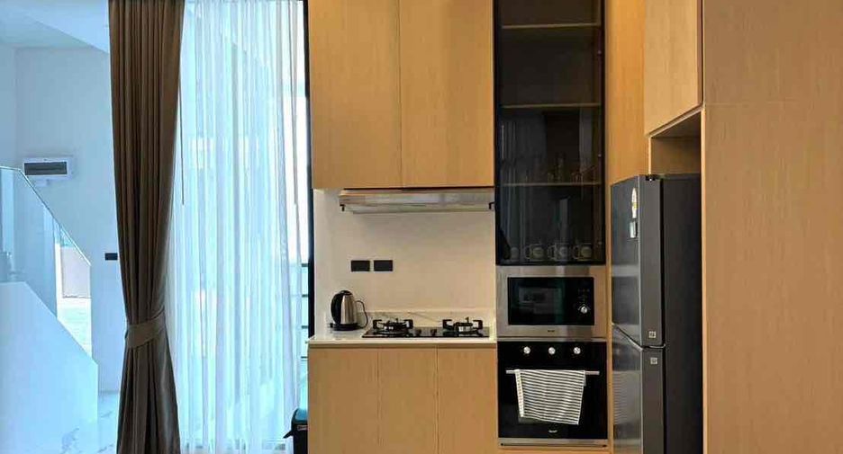 For rent 3 bedrooms villa in Bang Lamung, Chonburi