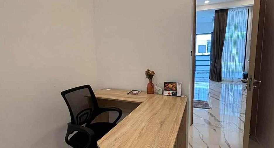 For rent 3 bedrooms villa in Bang Lamung, Chonburi