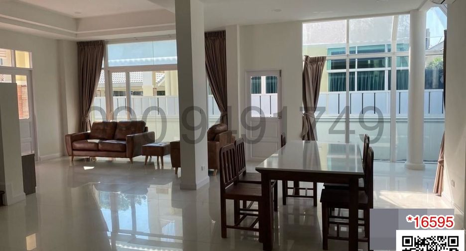 For rent 4 bedrooms house in Lat Krabang, Bangkok