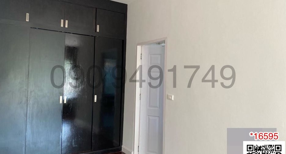 For rent 4 bedrooms house in Lat Krabang, Bangkok