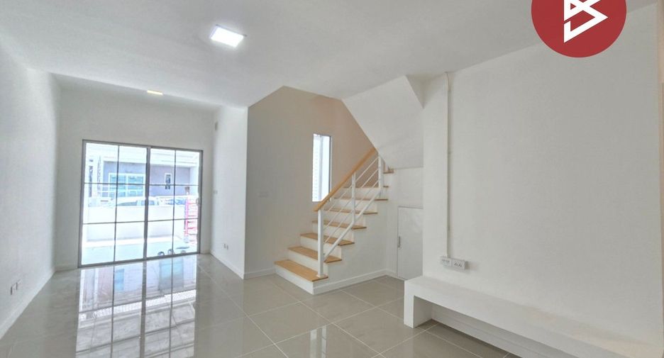 À vendre 3 chambres maison de ville à Bang Sao Thong, Samut Prakan