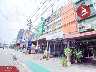 出售 5 卧室 商业空间 在 Mueang Samut Prakan, Samut Prakan