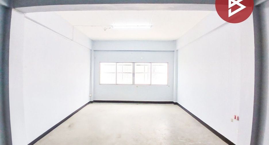 For sale 5 bedrooms retail Space in Mueang Samut Prakan, Samut Prakan