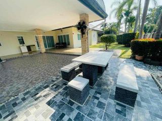 Villa zur Miete mit 3 Zimmer in Bang Lamung, Chonburi