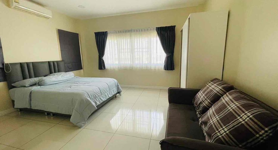 For rent 3 bedrooms villa in Bang Lamung, Chonburi