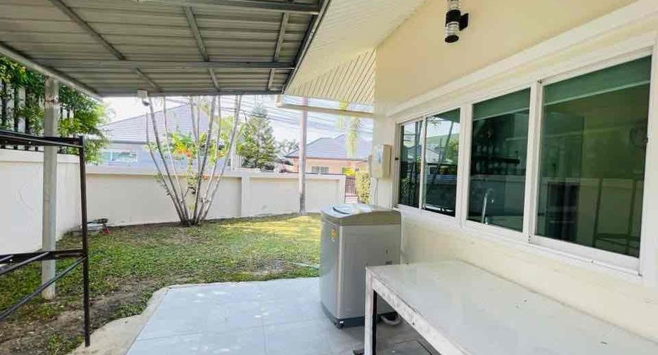 For rent 3 bedrooms villa in Bang Lamung, Chonburi