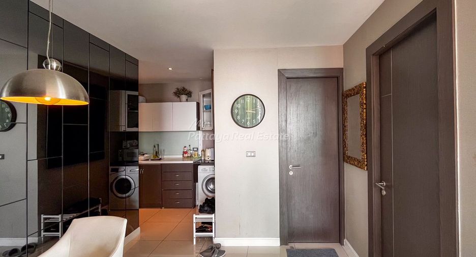 For sale 2 ベッドルーム condo in Bang Lamung, Chonburi