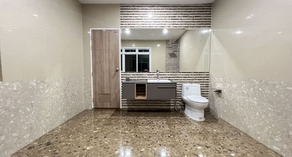 ขาย 4 ห้องนอน บ้านเดี่ยว ใน ตลิ่งชัน, กรุงเทพฯ