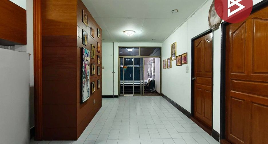 For sale 4 bedrooms house in Mueang Chanthaburi, Chanthaburi