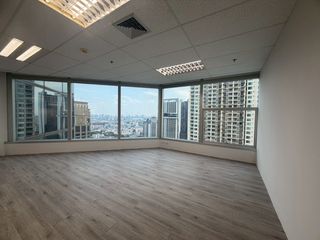 出租 商业空间 在 沙吞, 曼谷