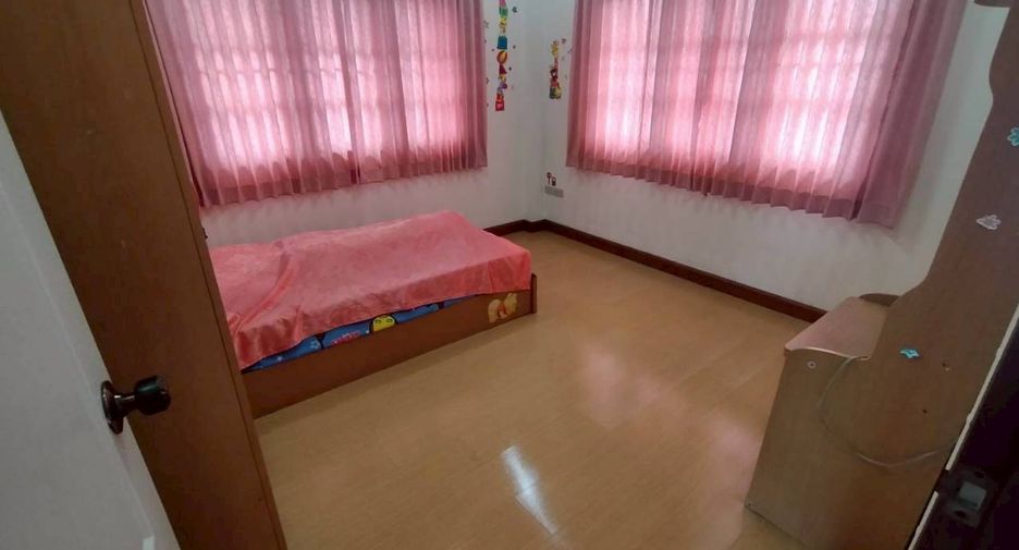For sale 5 bedrooms house in San Sai, Chiang Mai