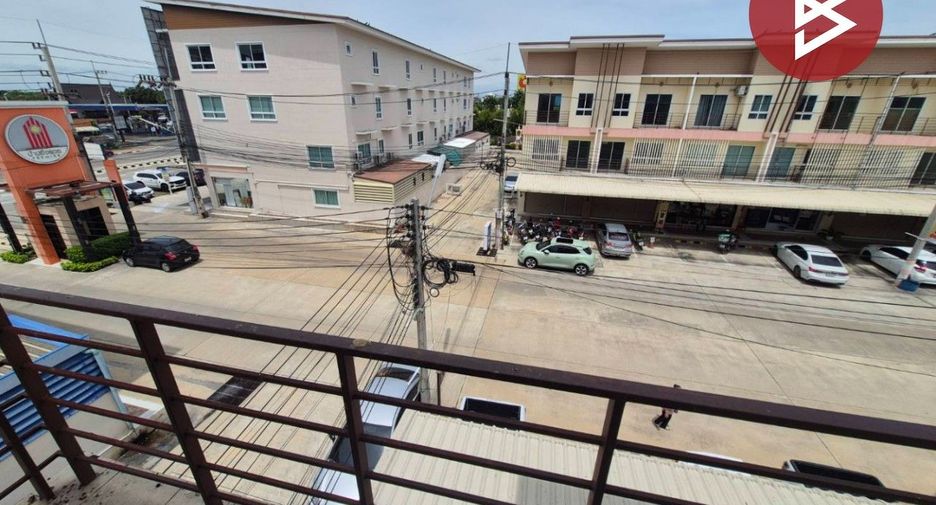 Local comercial en venta de 3 habitaciones en Mueang Suphanburi, Suphan Buri