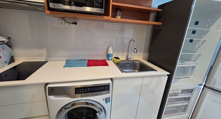 For rent 2 bedrooms condo in Phasi Charoen, Bangkok